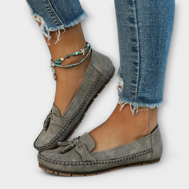 Lise - Moccasin