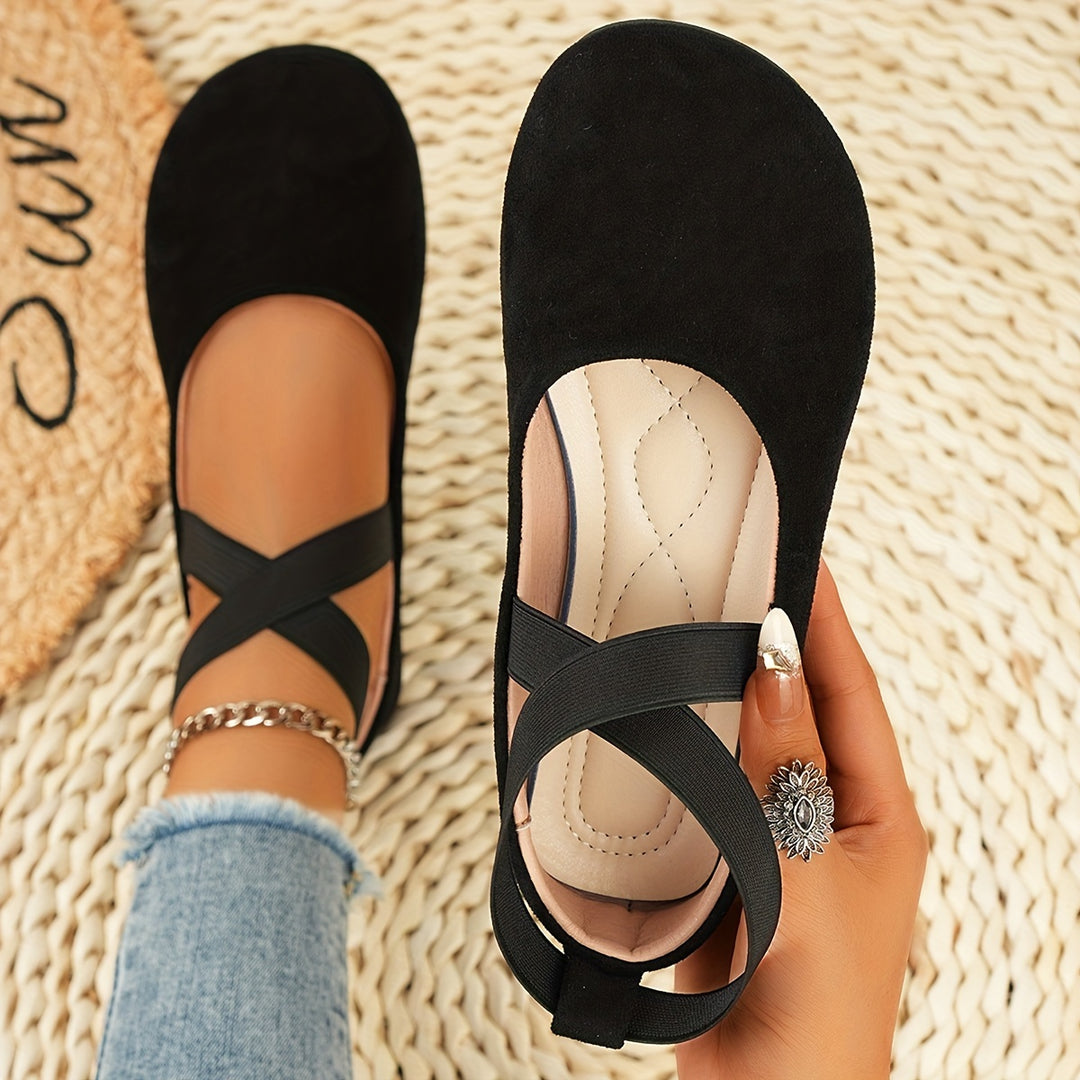 Noelle | The Cross-Strap Ballet Flat