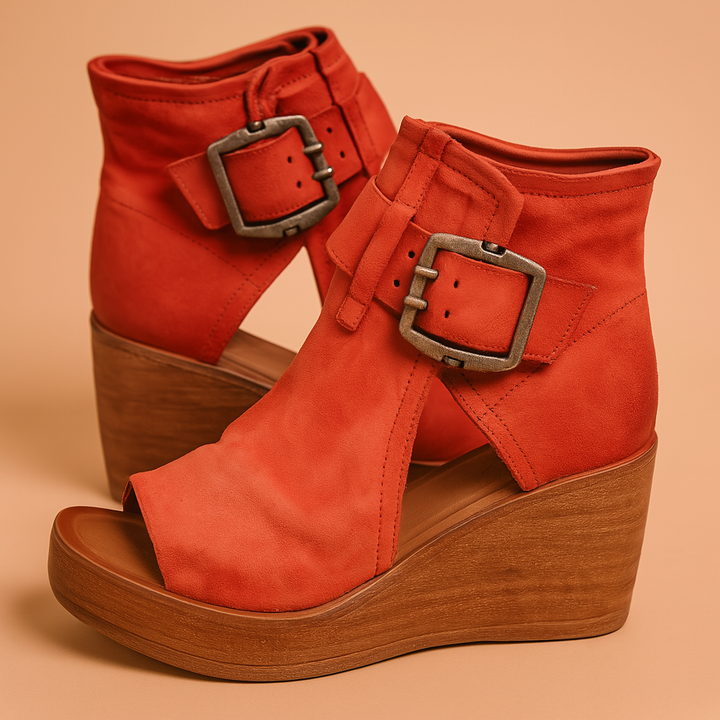 Merly| Wedge sandals with a large buckle