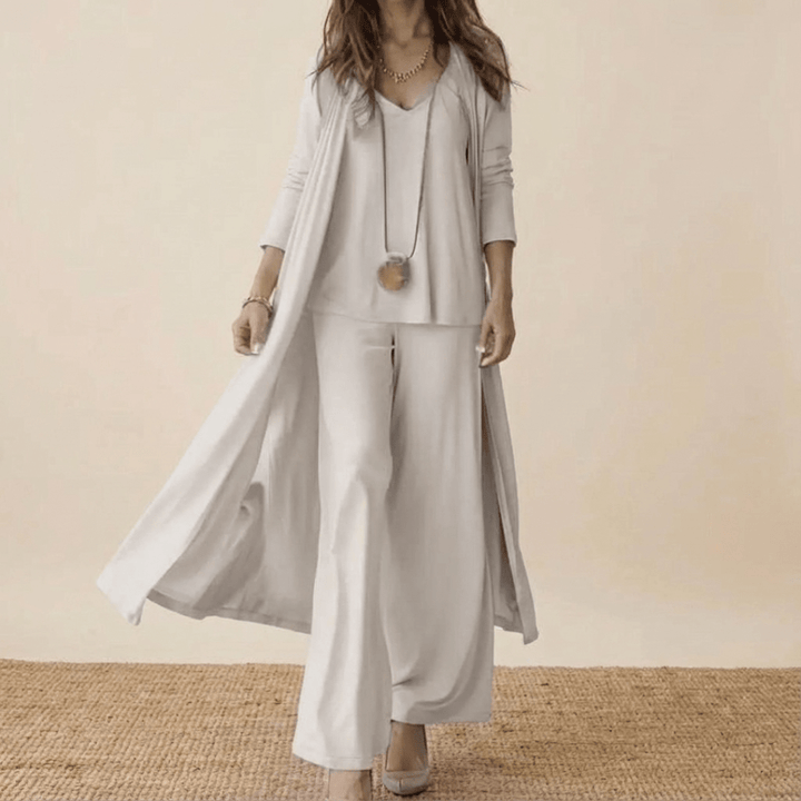 Elegant Barbara Ensemble of 3 Pieces