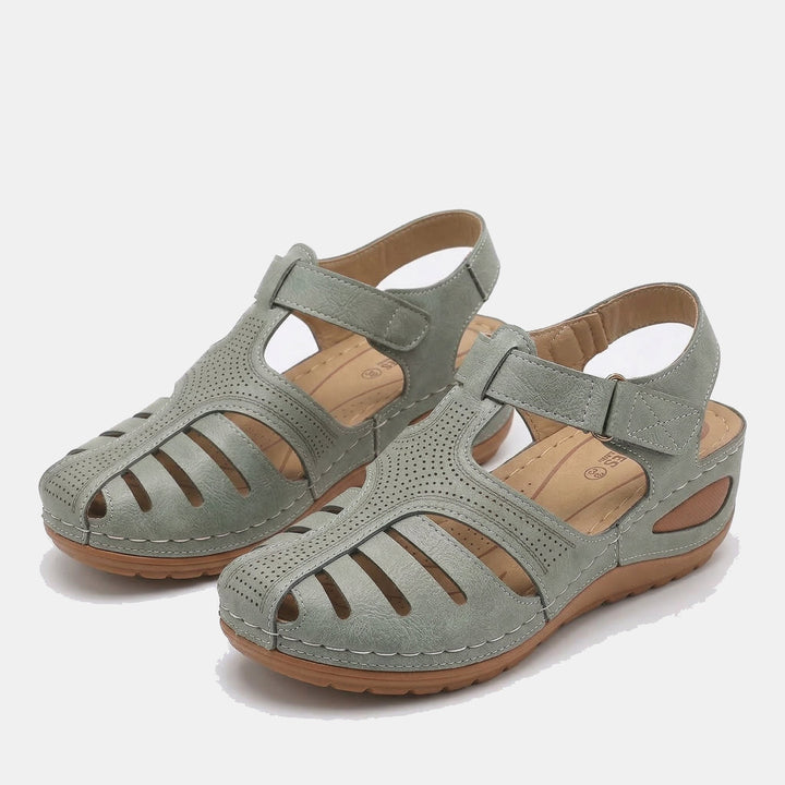 Leni – Comfort Sandals with Gentle Elevation
