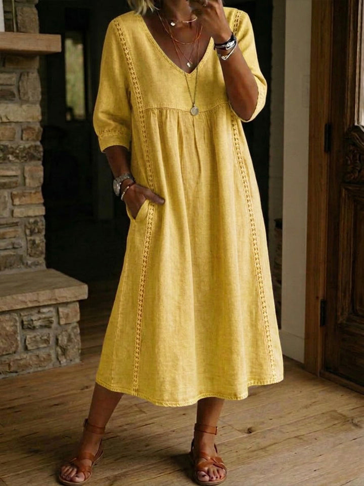 Aurélie | Loose Fit Dress with Lace