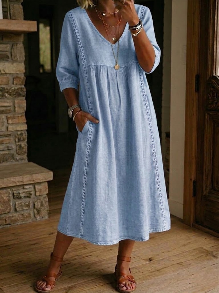 Aurélie | Loose Fit Dress with Lace