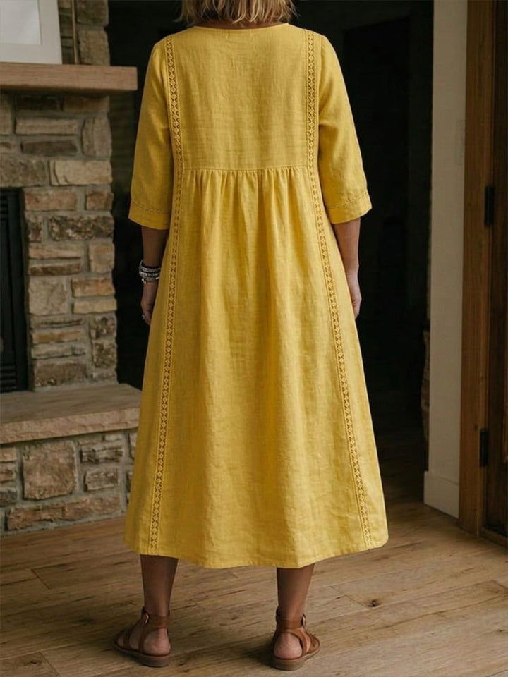 Aurélie | Loose Fit Dress with Lace