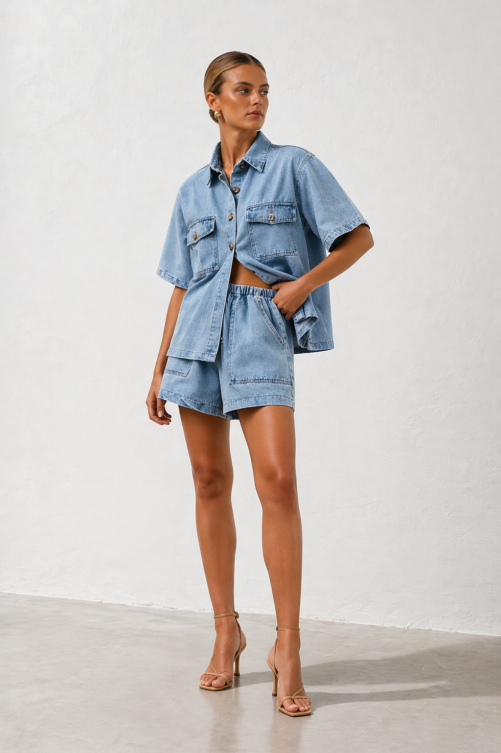 Noa | Shirt & High-Waist Shorts Set